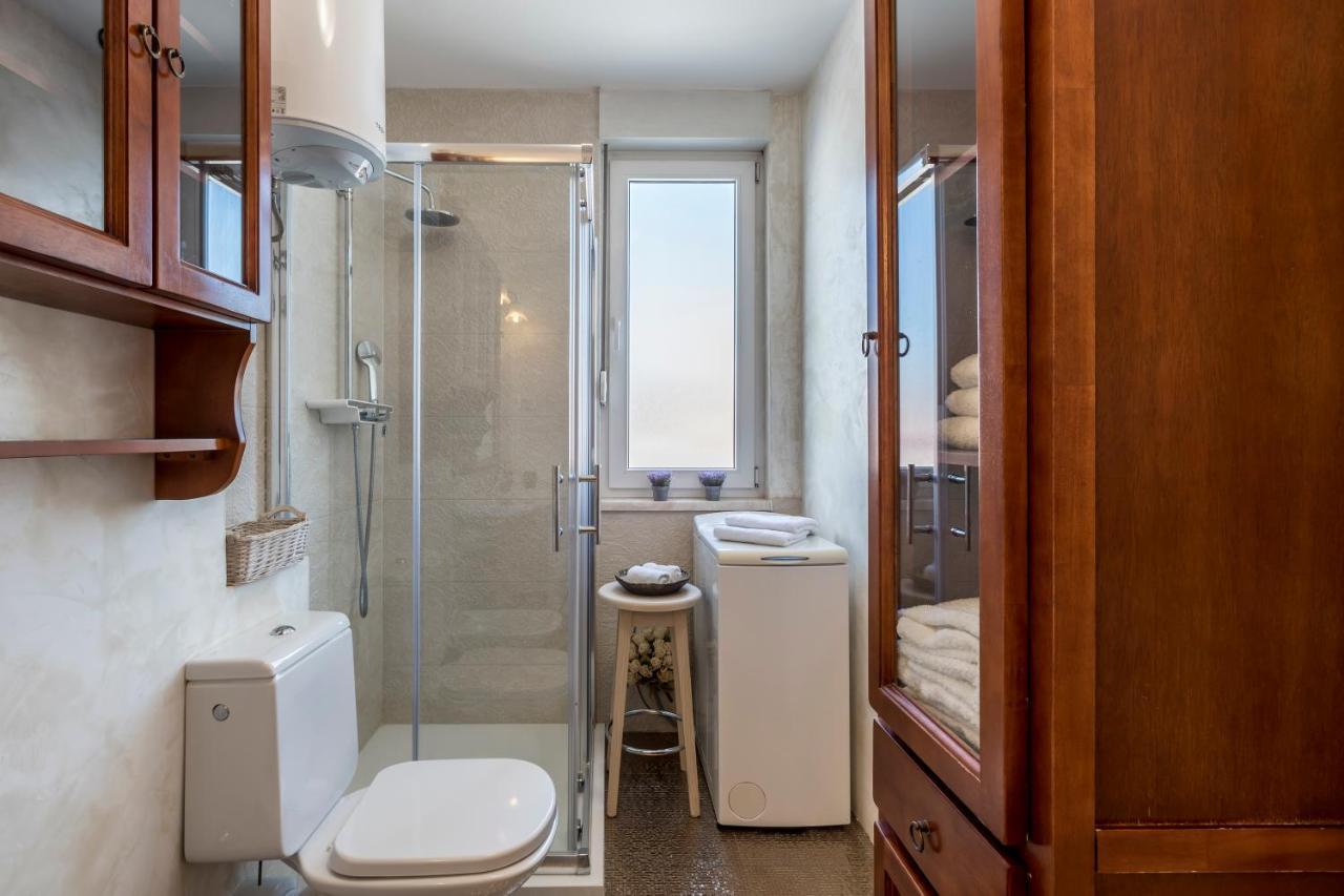 Apartament Seaside Penthouse With Hot Tub Sky Living Split Zewnętrze zdjęcie