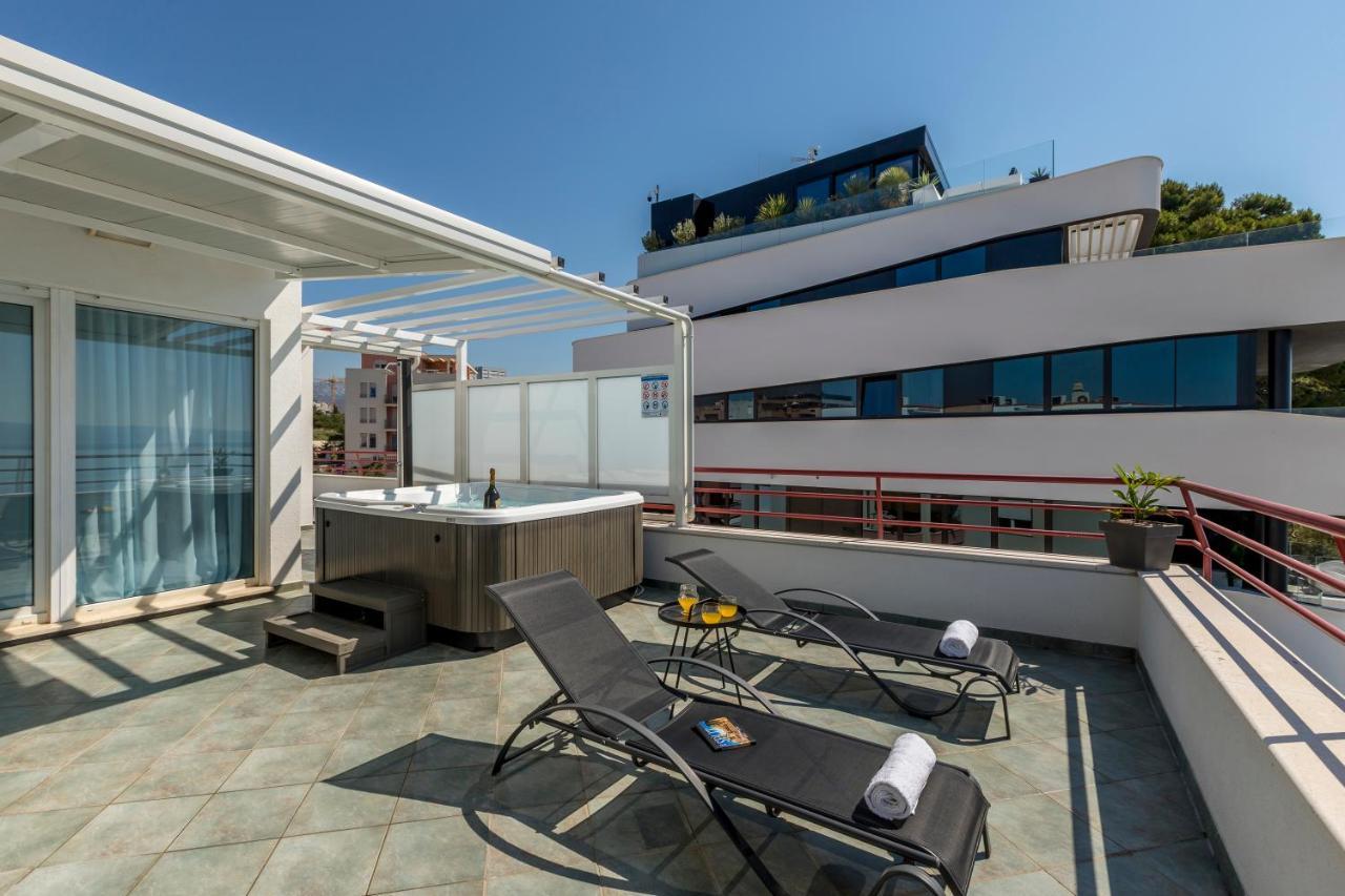 Apartament Seaside Penthouse With Hot Tub Sky Living Split Zewnętrze zdjęcie
