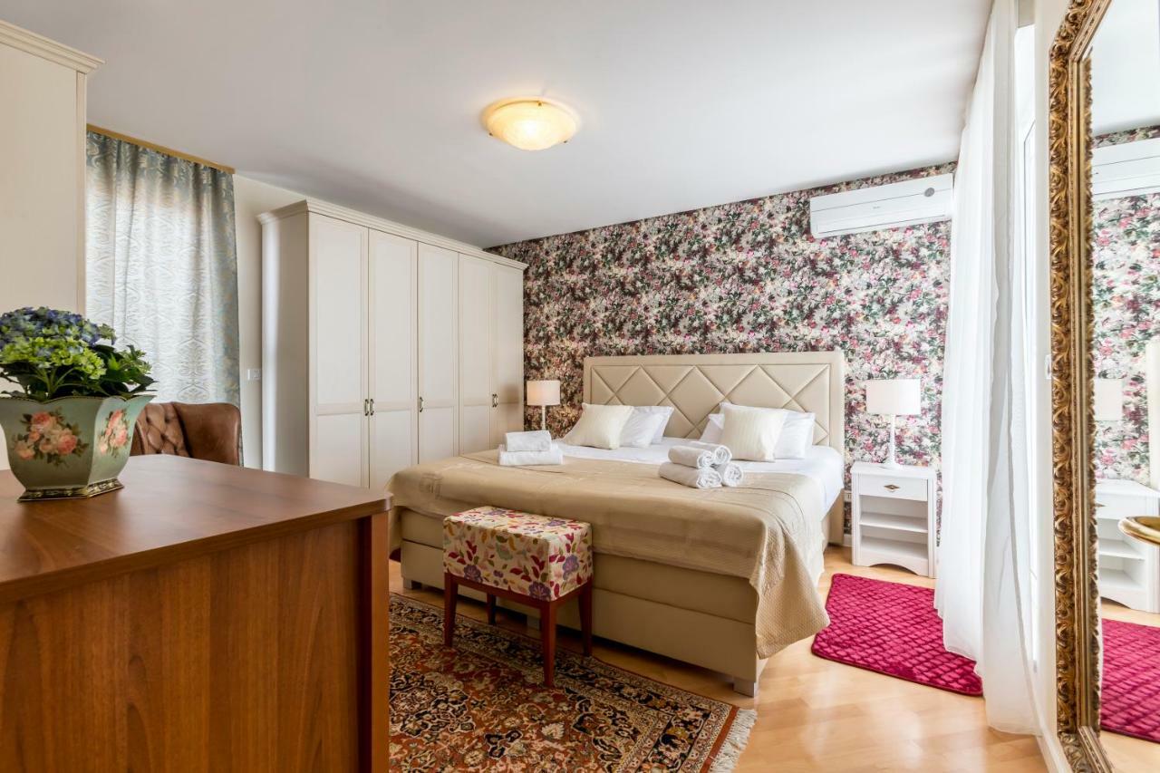 Apartament Seaside Penthouse With Hot Tub Sky Living Split Zewnętrze zdjęcie