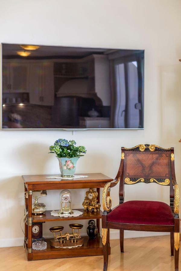 Apartament Seaside Penthouse With Hot Tub Sky Living Split Zewnętrze zdjęcie